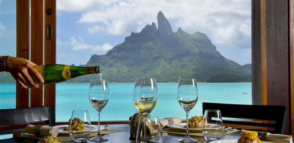 Hotel St. Regis Bora Bora Resort - Lagoon Restaurant - Tahiti