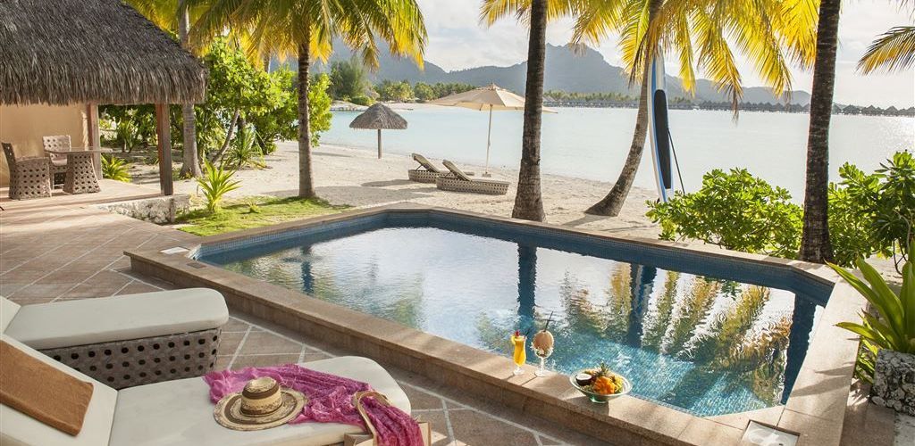 Hotel St. Regis Bora Bora Resort - Strandvilla mit Pool - Tahiti