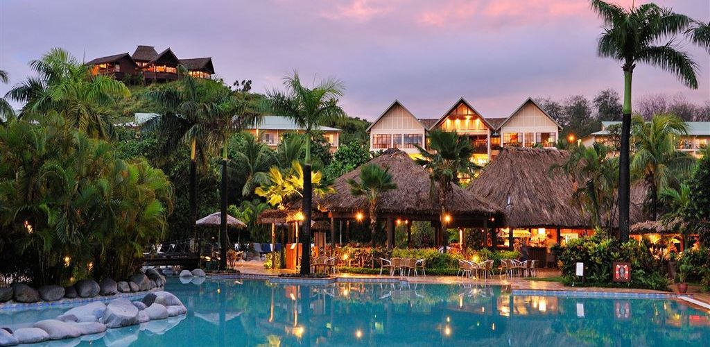 Hotel Outrigger Fiji Beach Resort - Pool - Fiji