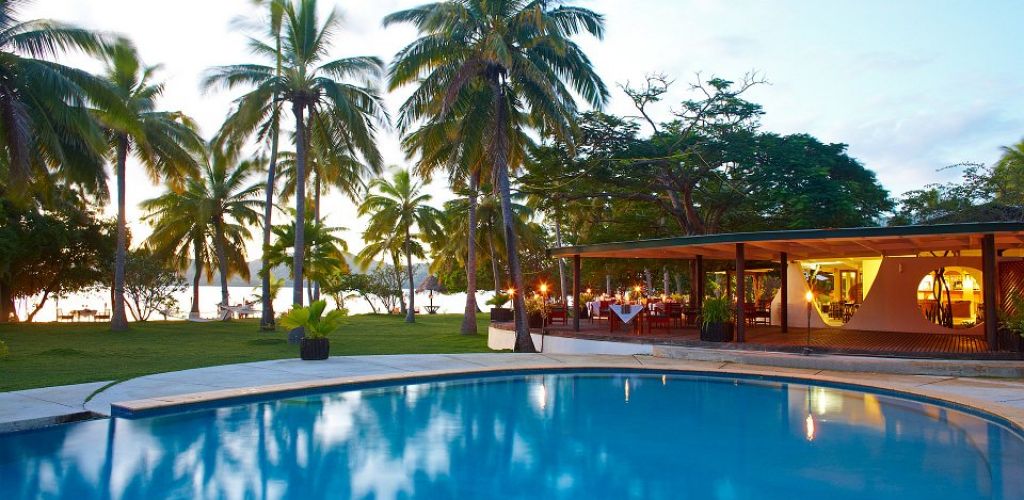 Hotel Lomani Island Resort - Flame Tree Restaurant - Fiji Mamanucas