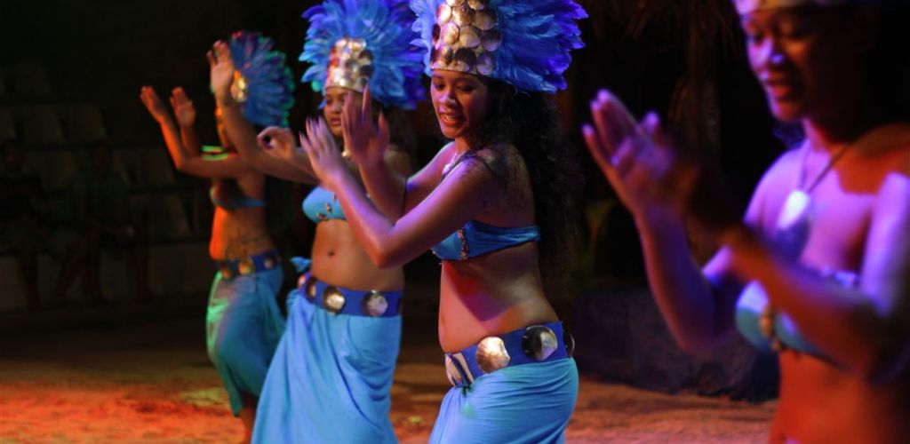 Ausflug Show Abend Tiki Village Moorea - Tänzerin - Tahiti