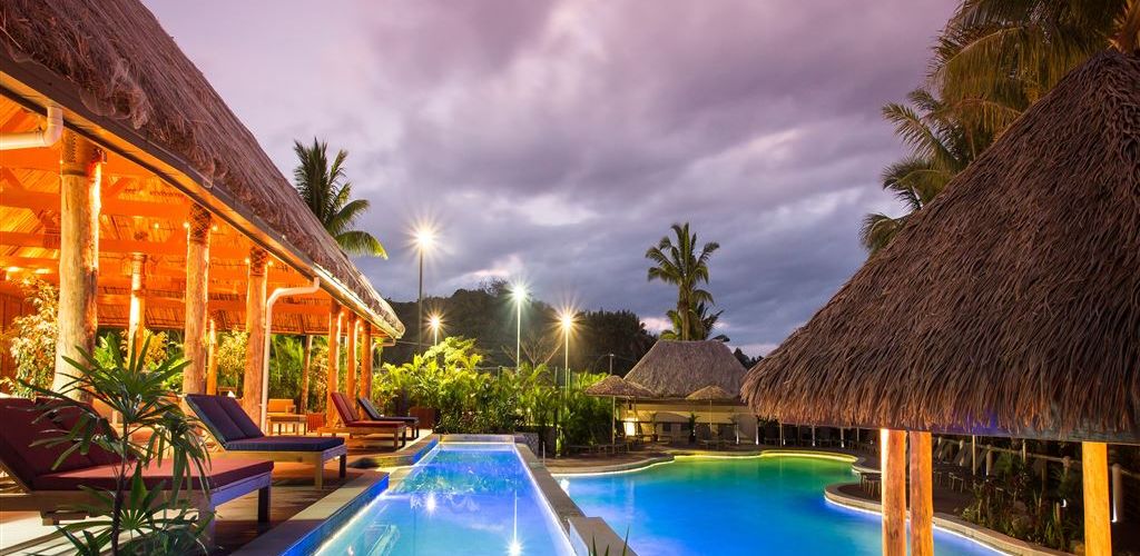 Hotel Outrigger Fiji Beach Resort - Pool - Fiji