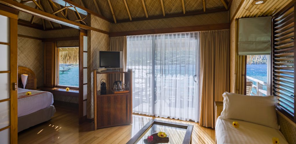 Hotel Intercontinental Le Moana Bora Bora - Überwasserbungalow - Tahiti