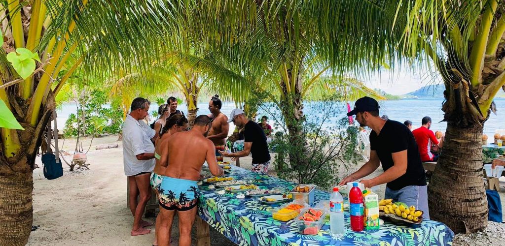 Ausflug Lagunentour mit Auslegerkanu & Mittagessen Huahine - Motu - Tahiti