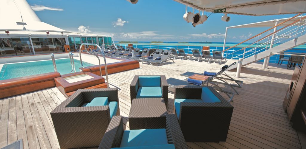 Kreuzfahrt Paul Gauguin - Pooldeck - Tahiti