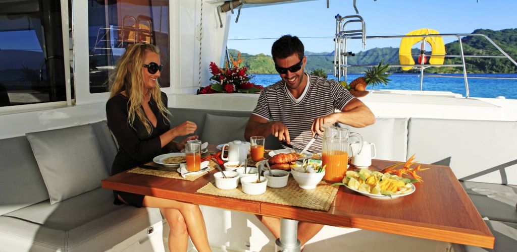 Kreuzfahrt Tahiti Yacht Charter - Frühstück - Tahiti