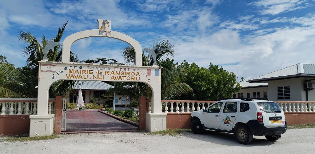 Rangiroa Ausflug Raiora Private Cultural Land Tour - Rathaus - Tahiti