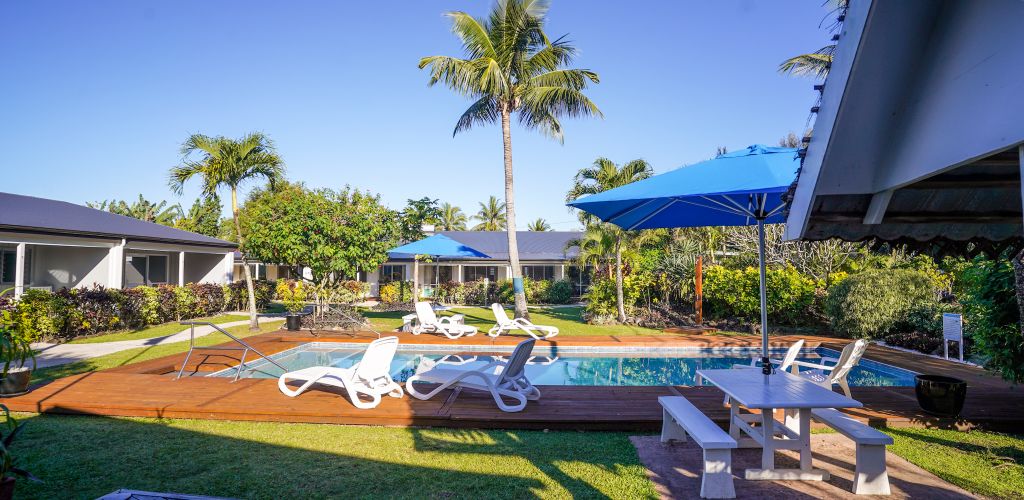 Hotel The Black Pearl Beach Side Apartments - Pool - Cook Inseln