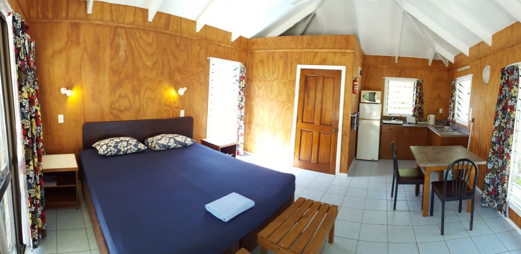 Pension Sunny Beach Lodges Aitutaki - Bungalow innen - Cook Inseln