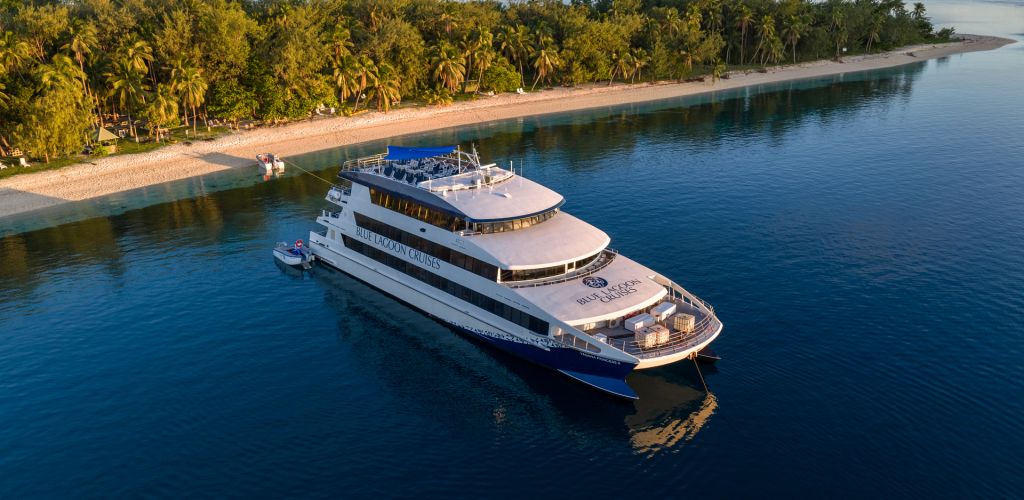 Kreuzfahrt Blue Lagoon Cruises - Luftaufnahme des Schiffes - Fiji