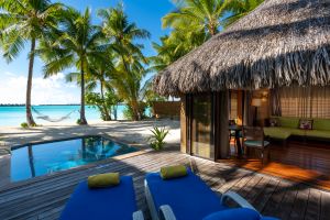 Beachside Villa mit Pool