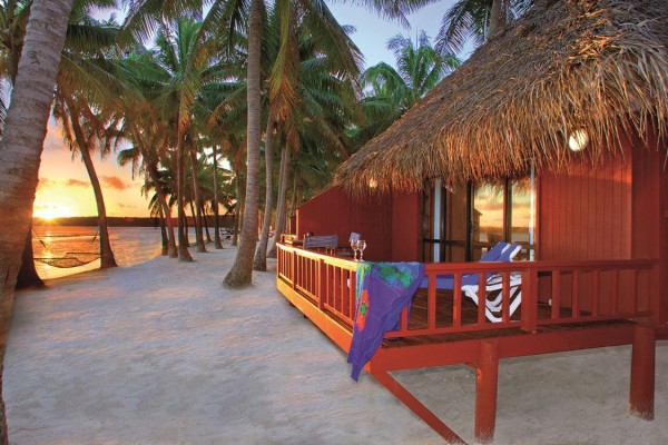 Hotel Aitutaki Lagoon Resort - Deluxe Strandbungalow Aussenansicht - Cook Inseln