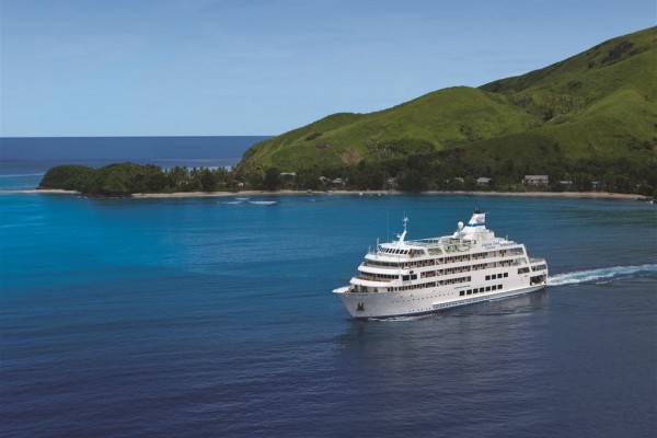 Kreuzfahrt Captain Cook Cruises - Schiff Reef Endeavour - Fiji