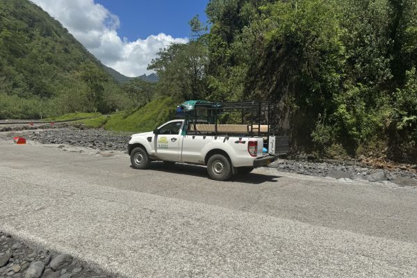 Tahiti Ausflug Bergsafari im Geländewagen - Fahrzeug - Tahiti