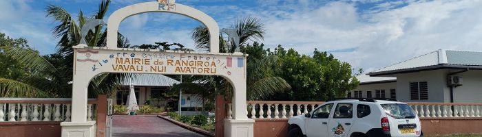Rangiroa Ausflug Raiora Private Cultural Land Tour - Rathaus - Tahiti