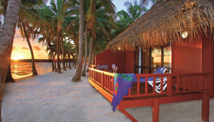 Hotel Aitutaki Lagoon Resort - Deluxe Strandbungalow Aussenansicht - Cook Inseln