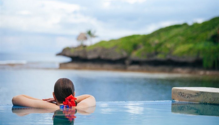 Hotel Savasi Island Vanua Levu - Blue Lagoon Two Pool - Fiji